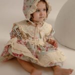 Çiçekli Vintage Dantel Yakalı Kız Bebek Elbisesi