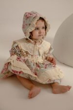 Çiçekli Vintage Dantel Yakalı Kız Bebek Elbisesi