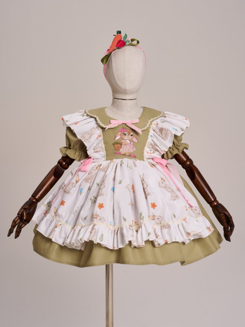 Arazretrobaby Tavşan Nakışlı Apron Önlüklü Haki Retro Kız Bebek Elbisesi